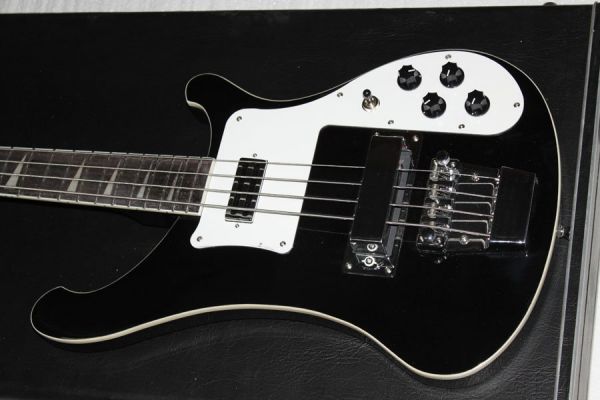 Baixo Rickenbacker Chines com Case